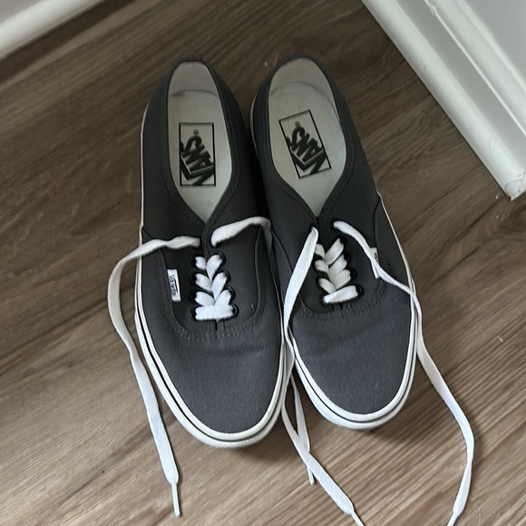 Vans Authentic Shoe - Picture 2 of 4
